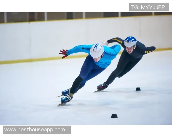 上海羽毛球队逆袭之路揭秘:从默默无闻到大满贯荣耀的奋斗历程 上海羽毛球队逆袭之路揭秘:从默默无闻到大满贯荣耀的奋斗历程