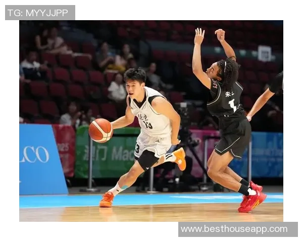 北京篮球队球员个人能力分析与战术配合的深度探讨 北京篮球队球员个人能力分析与战术配合的深度探讨