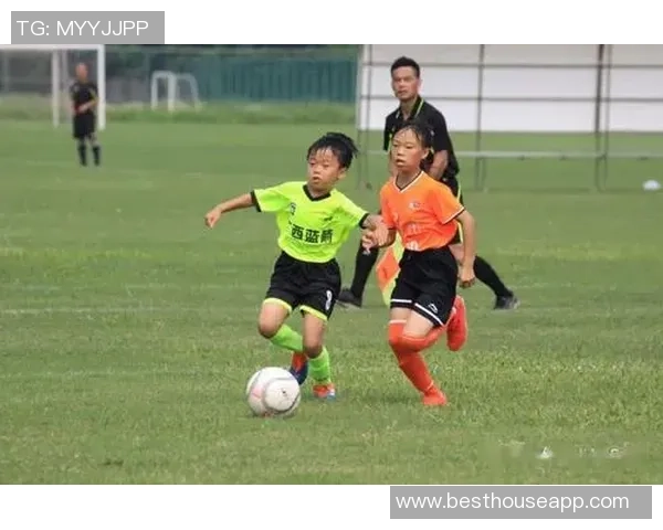 足球唯月：探讨足球文化与月球探索的奇妙交汇与启示