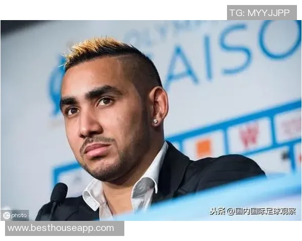 足球亲签带你走进球星背后的故事与梦想之旅